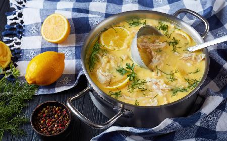 Avgolemono - grecki rosół drobiowy z cytrynową nutą