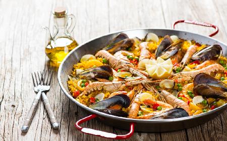 Hiszpańska paella z owocami morza