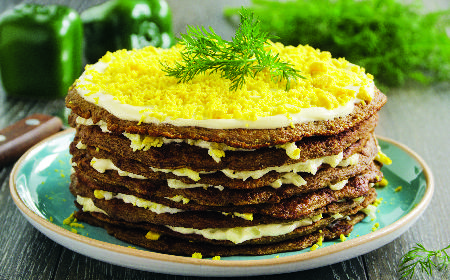 Tort wątróbkowy: przepis na ukraiński tort z wątróbki